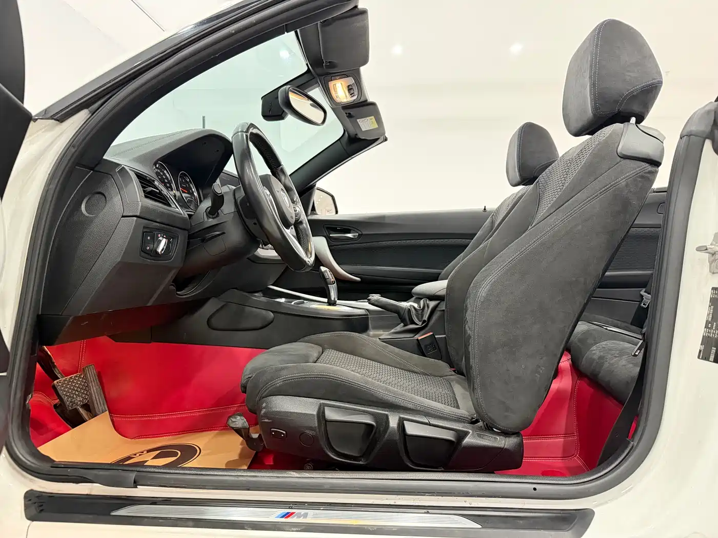BMW 2 Series (Import) 2018 225i Convertible Coupe M Sport фото 8