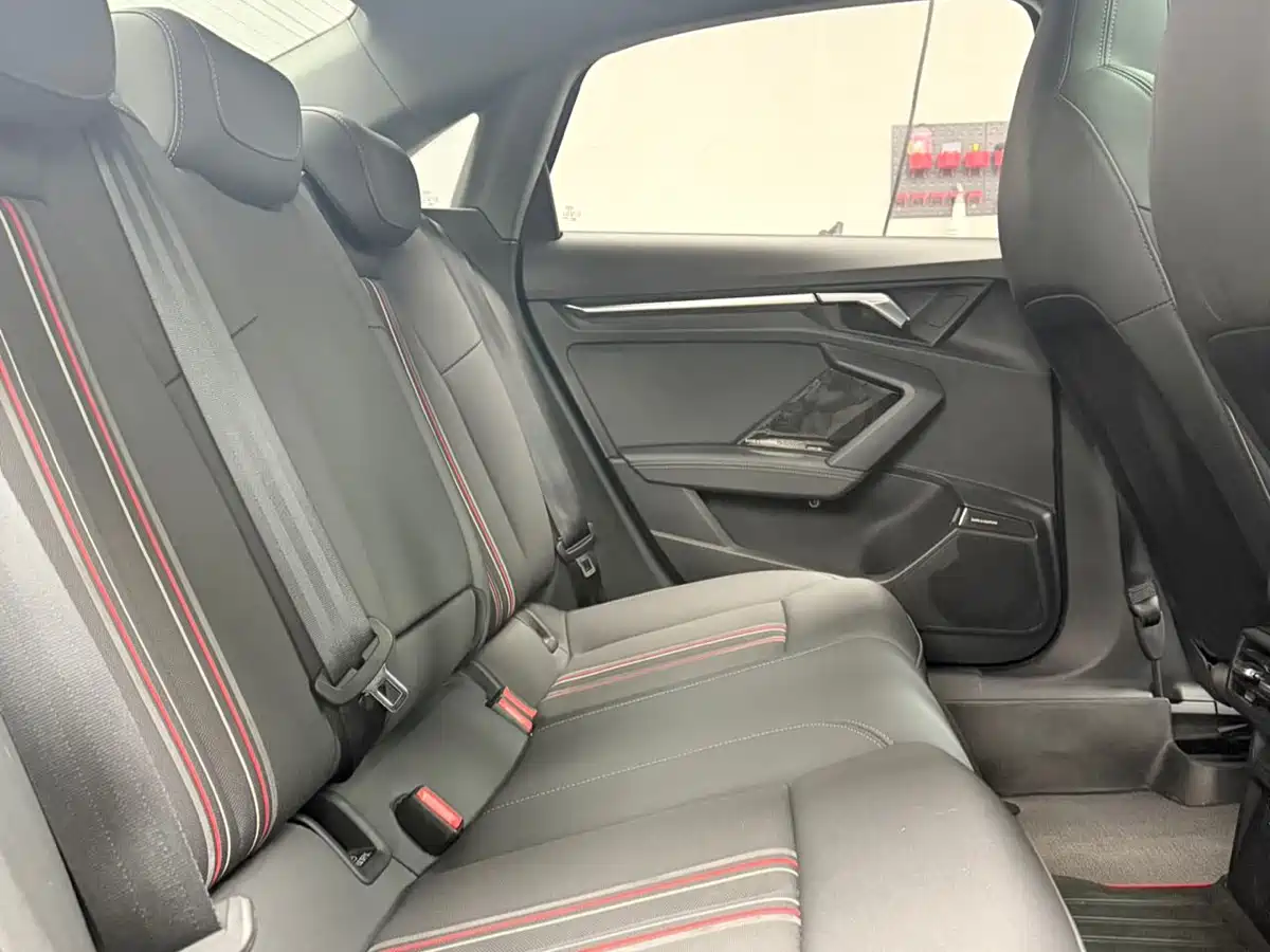 Audi A3 2024 Model A3L Limousine 35 TFSI Fashion Sport фото 13