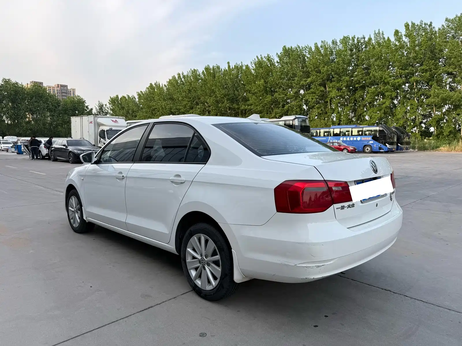 صورة 6 - Volkswagen Jetta