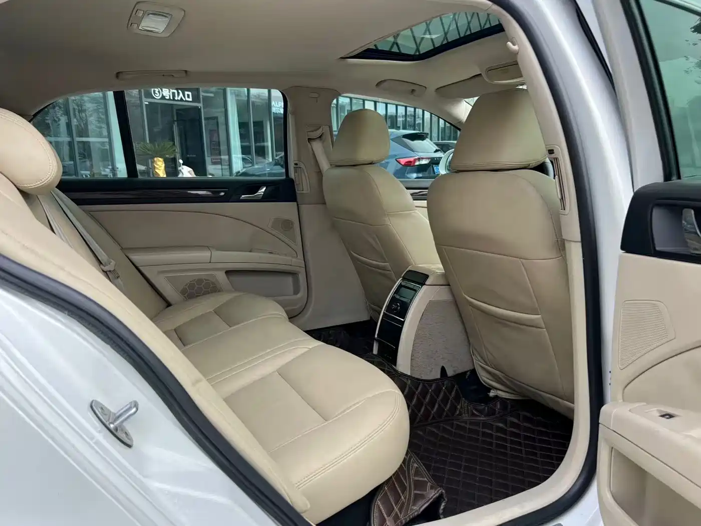 Škoda Superb 2013 1.8TSI Automatic Elite Edition фото 16