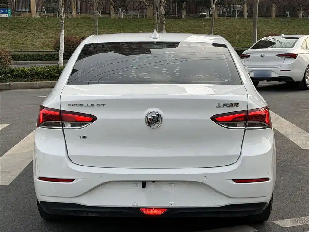 Buick Excelle 2019 18T Auto Connected Elite China VI фото 4