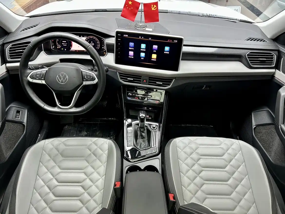 Volkswagen Tayron 2023 280TSI 2WD Luxury Plus Advanced Edition фото 16