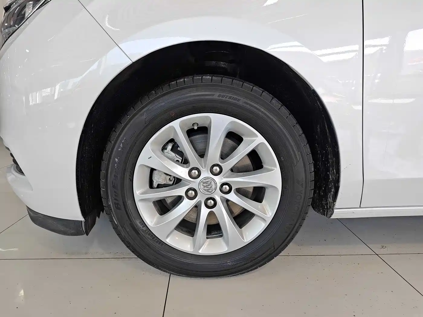 Buick GL8 2018 ES 28T Comfort Type China VI фото 18