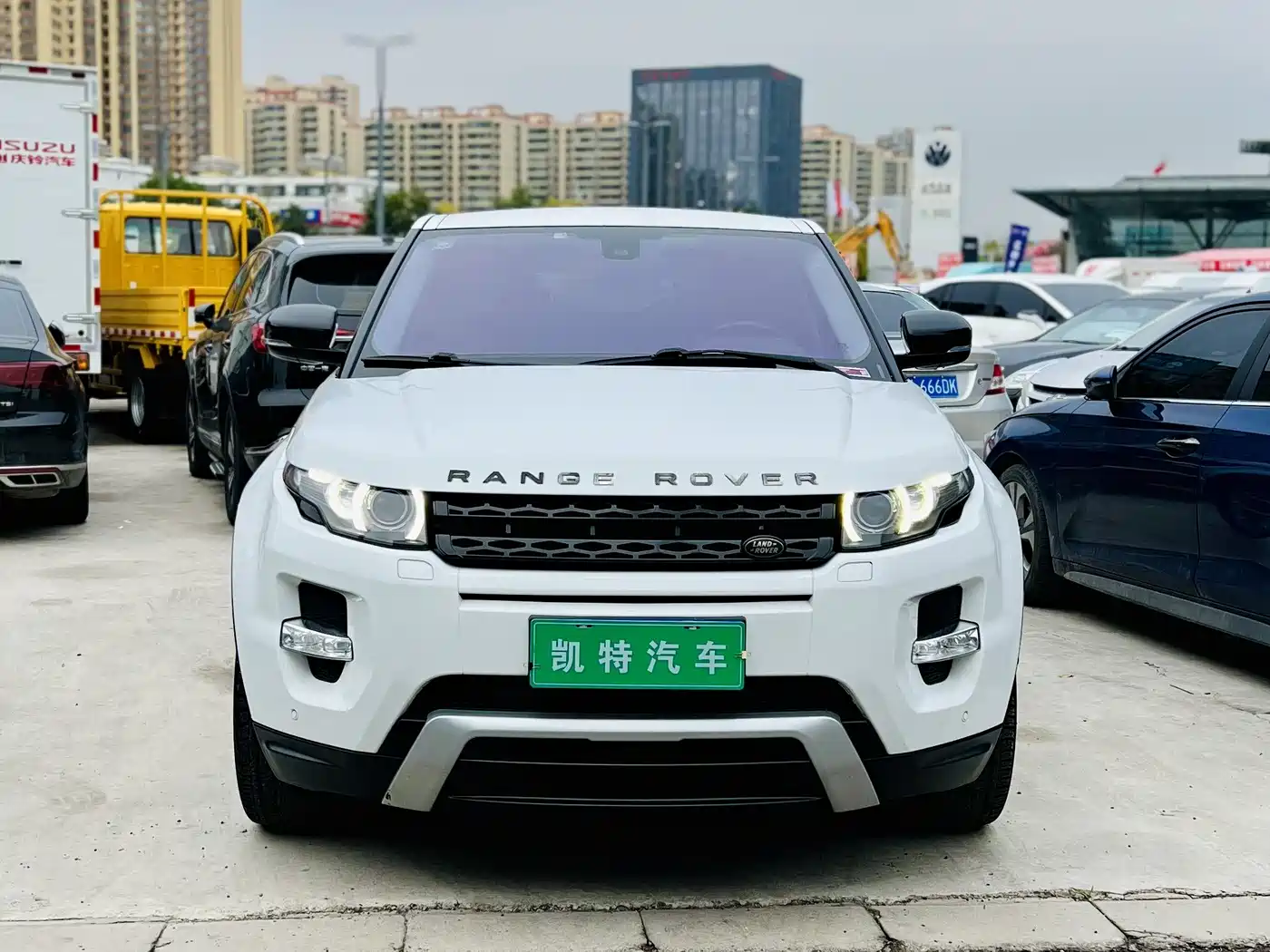 Land Rover Range Rover Evoque (Import) 2013 2.0T 5-door Dynamic Edition фото 2