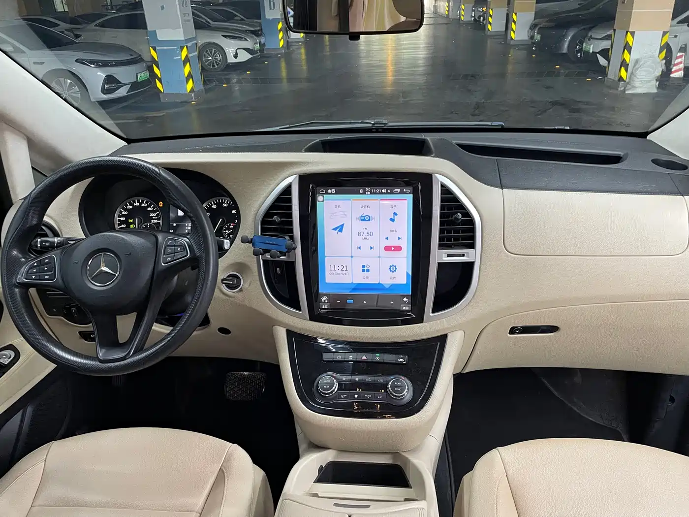 Mercedes-Benz Vito 2016 2.0T Elite Edition фото 13