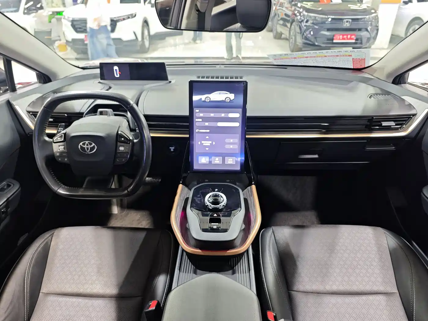 Toyota bZ3 2023 616km Long Range Premium фото 9