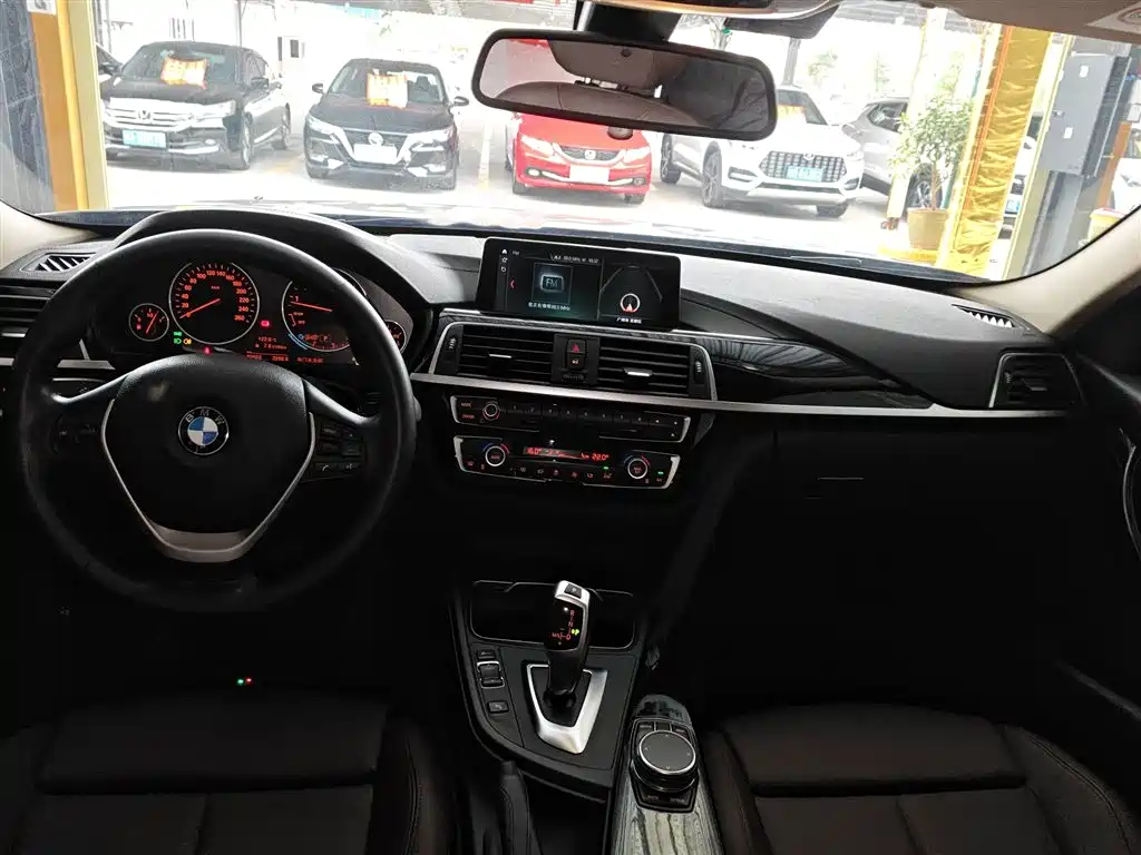 BMW 3 Series 2019 320Li Fashion Type фото 10
