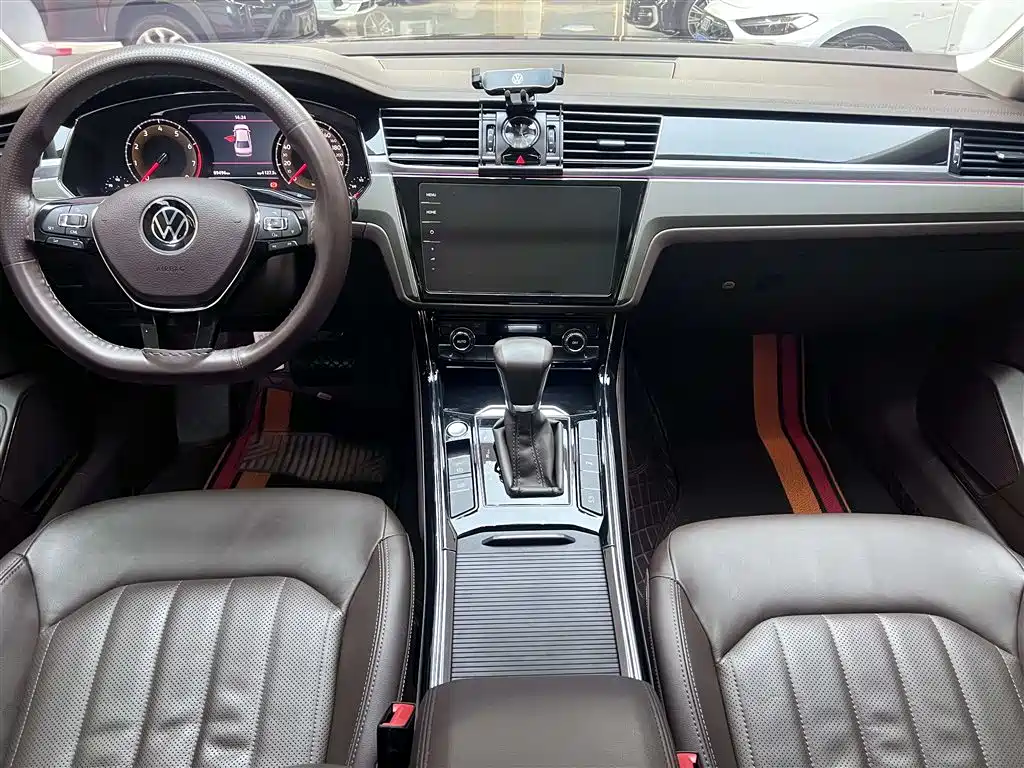 VOLKSWAGEN HUIANG