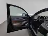 Photo 8 - Honda Inspire Hybrid