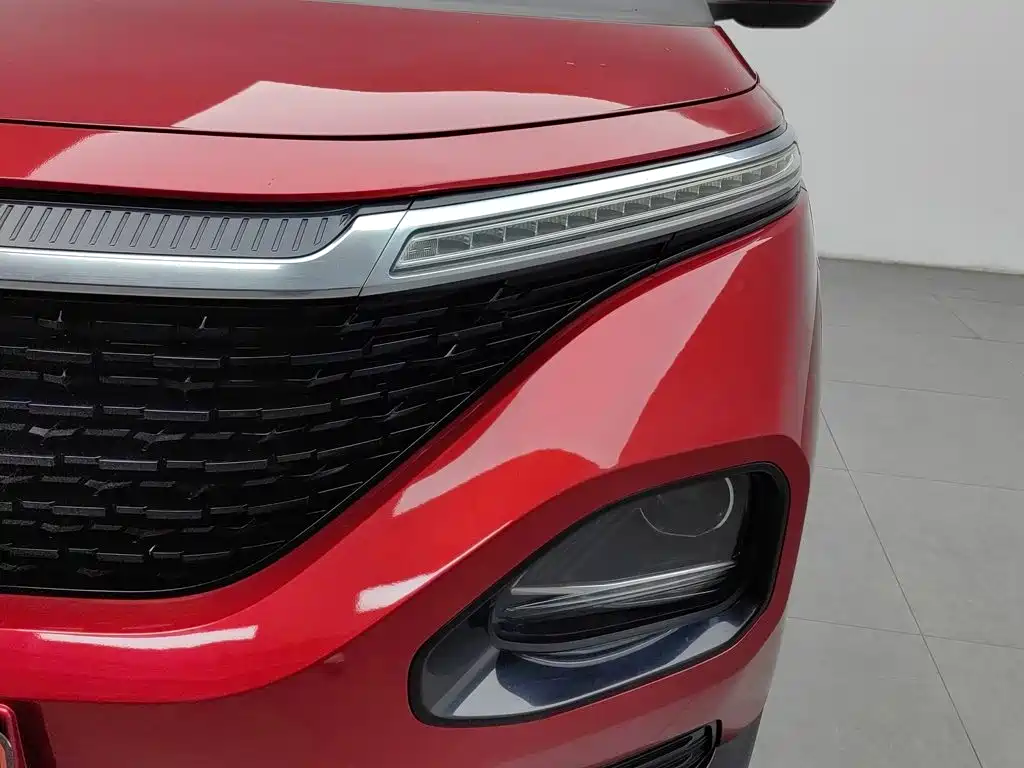 Фото 7 - Baojun RM-5