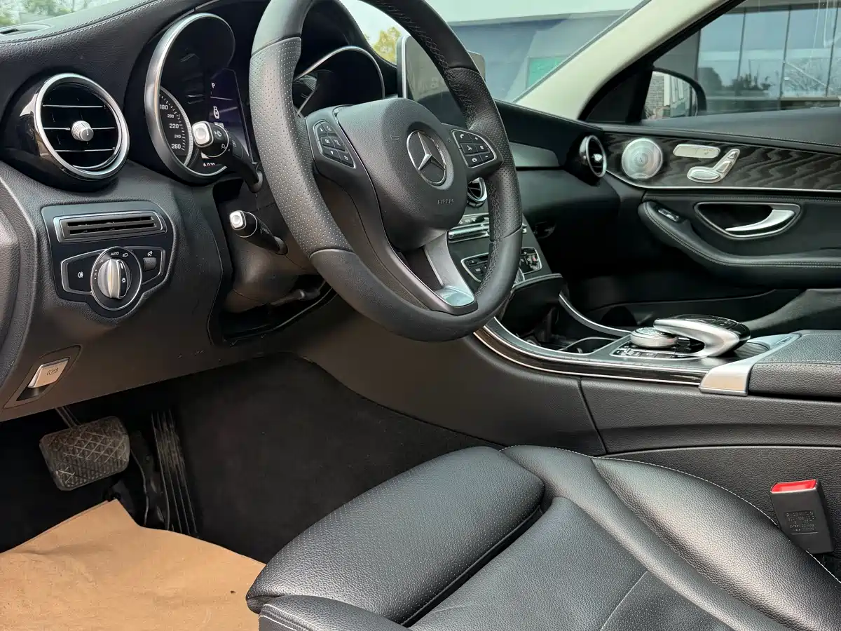 Mercedes-Benz C-Class 2018 C 200 L Sport Edition фото 6