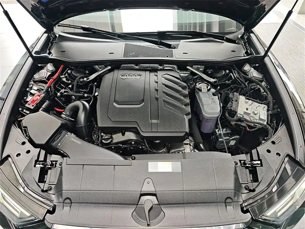 Audi A6L 2025 45 TFSI quattro Premium Sport фото 8
