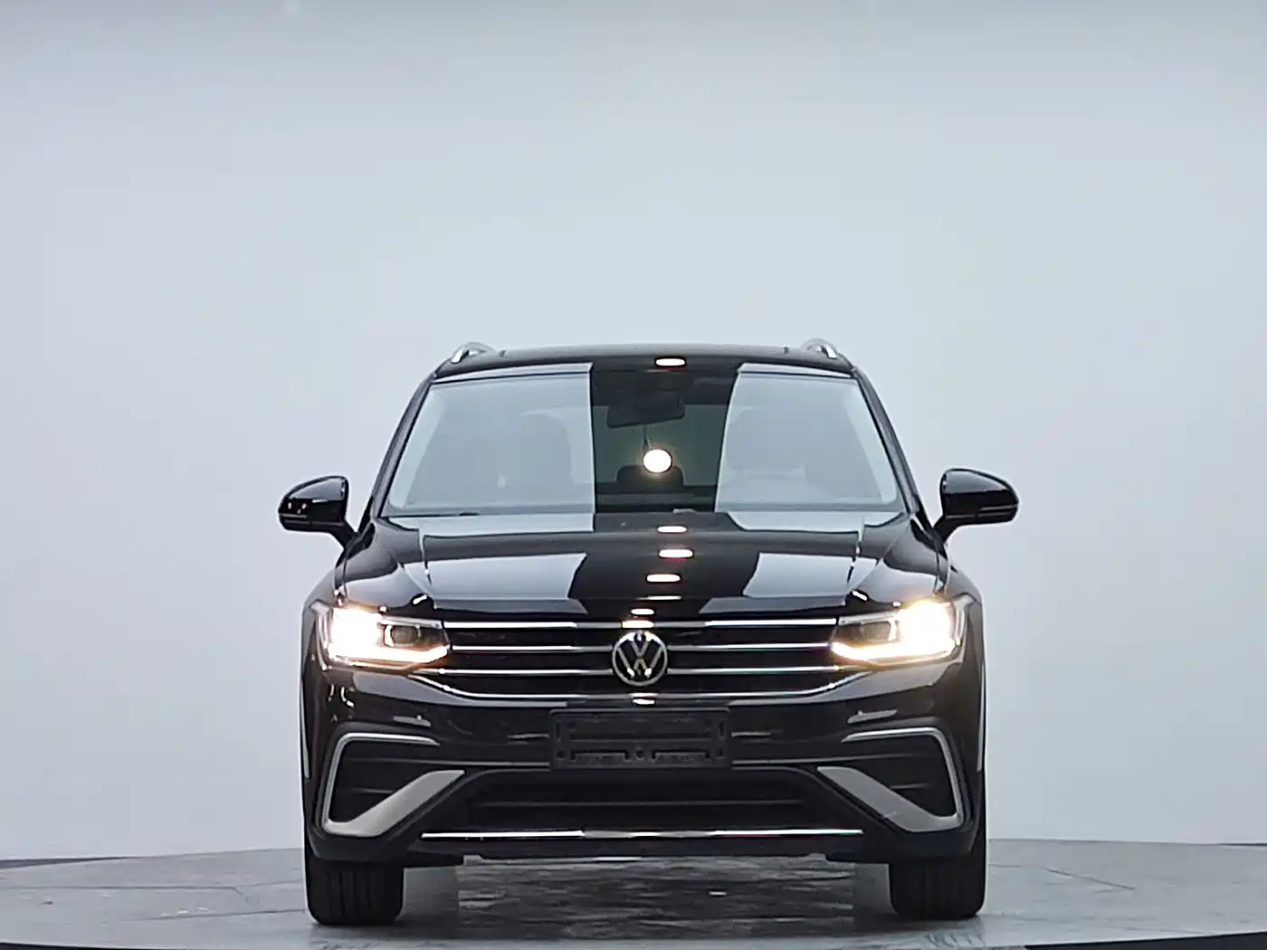 Volkswagen Tiguan L 2023 280TSI 2WD Trend Limited Edition фото 3