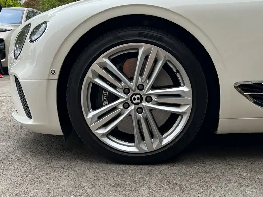 Фото 9 - Bentley Continental