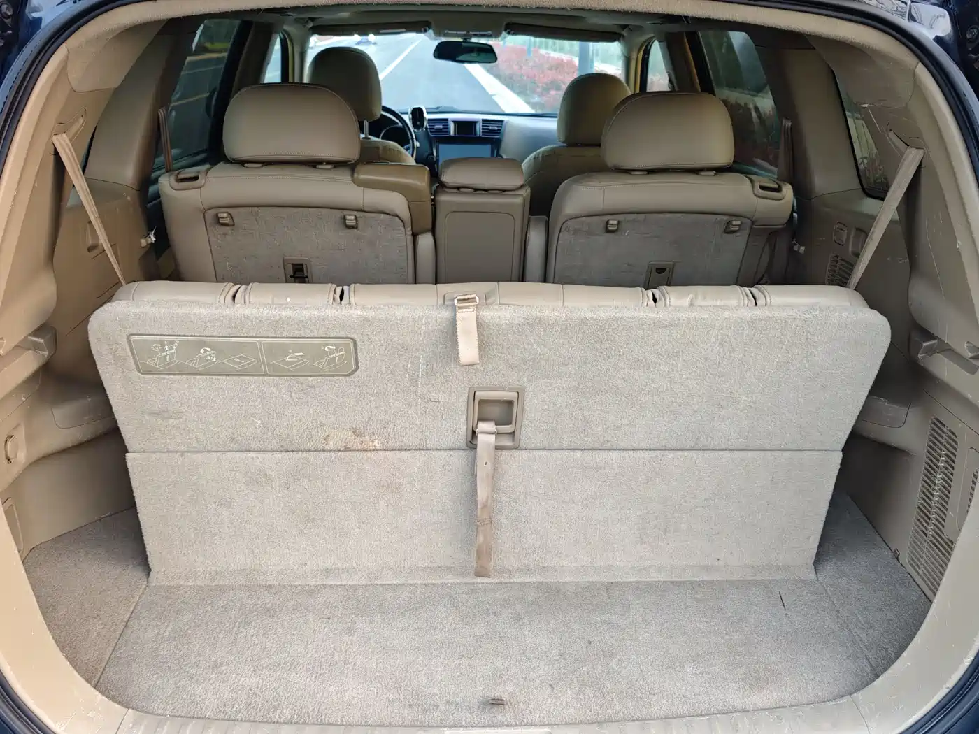 Toyota Highlander 2012 2.7L 2WD 7-Seater Luxury Edition фото 10