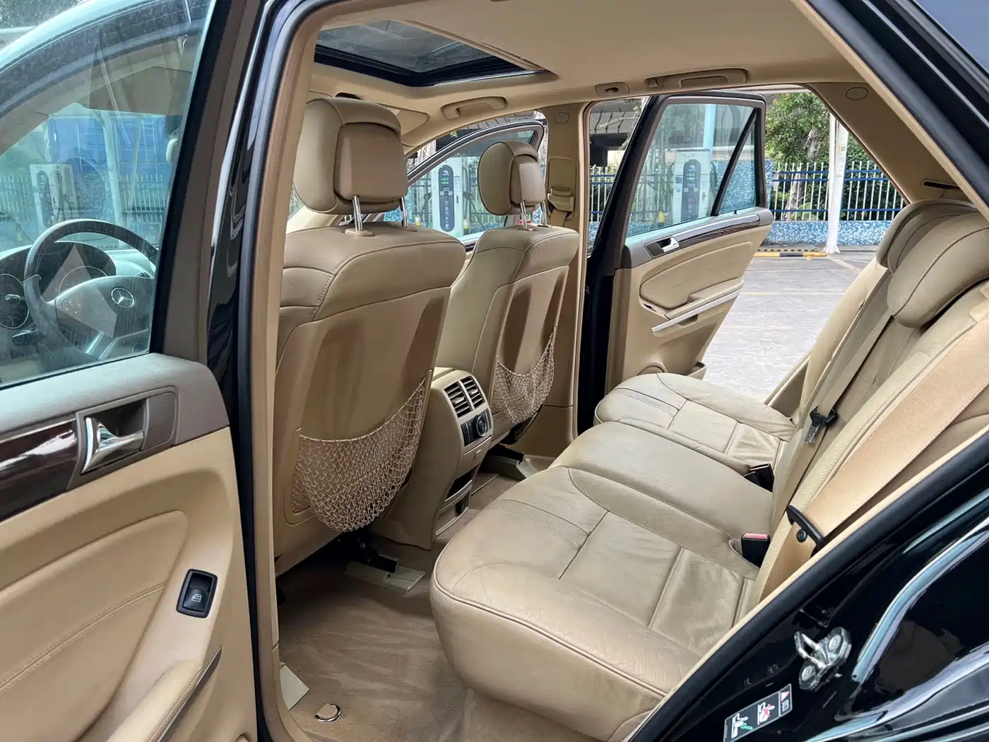Mercedes-Benz M-Class 2010 ML 350 4MATIC Luxury фото 9