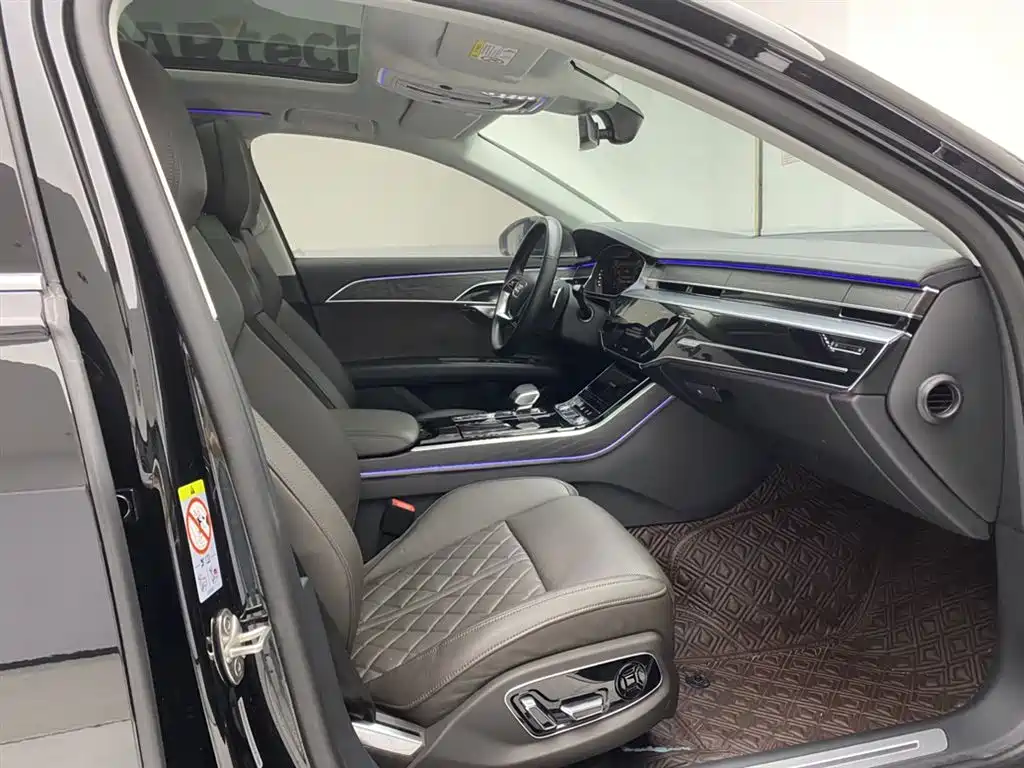 Audi A8 2022 A8L 50 TFSI quattro Comfort Collector's Edition фото 21