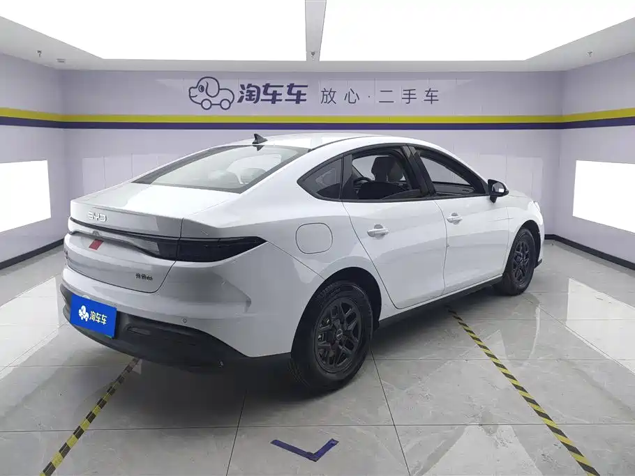 BYD Hai Bao 05 DM-i 2025 DM-i Smart Drive Edition 55KM Luxury фото 3