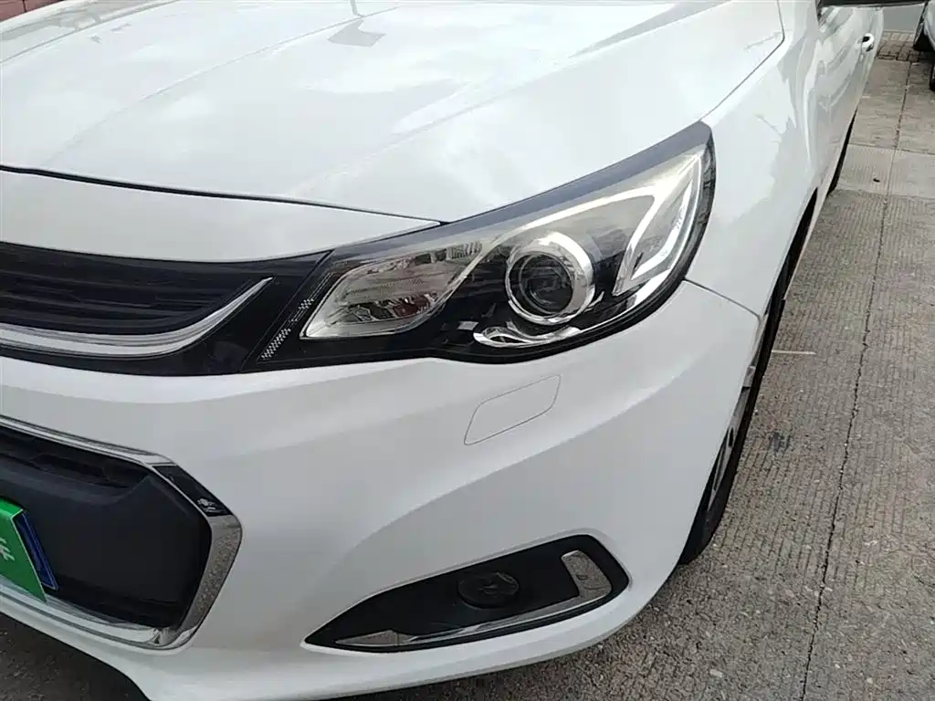 Chevrolet Malibu 2017 1.5T Automatic Luxury Edition фото 24