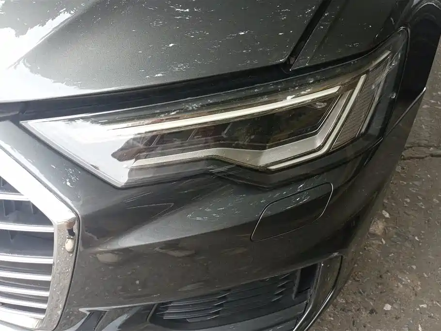 Audi A6L 2020 55 TFSI quattro Exclusive Dynamic фото 5
