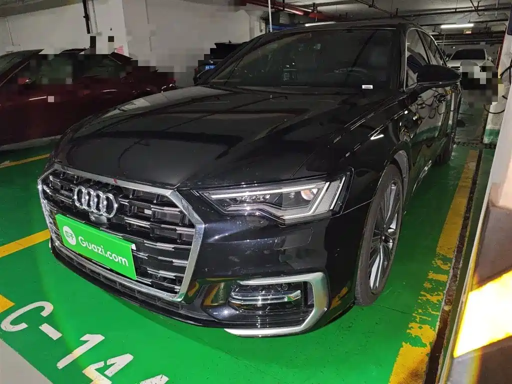 Audi A6L 2025 45 TFSI quattro Premium Sport + Exclusive Package