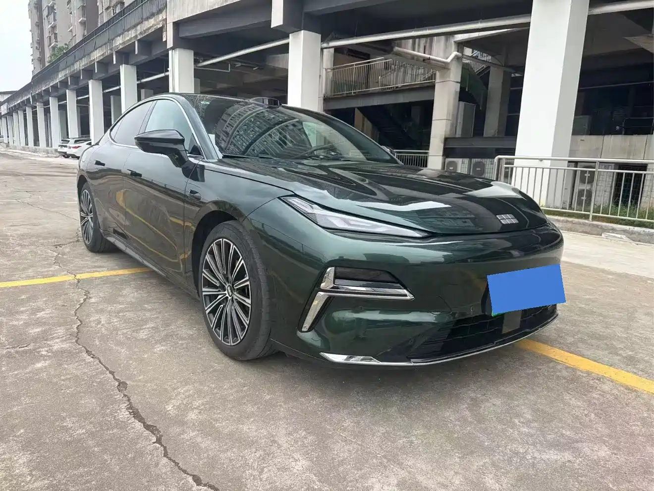 Geely Galaxy Galaxy Xingyao 8 2025 130km EM-i Premium Edition фото 3