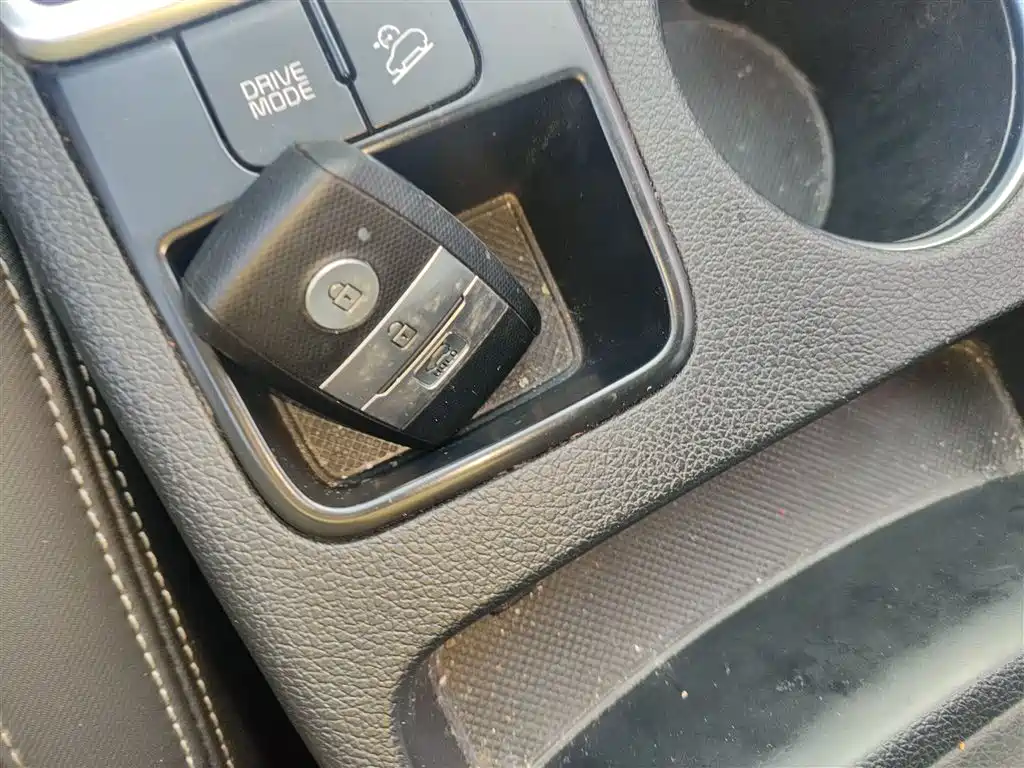 Kia KX5 2016 Model 1.6T Automatic 2WD DLX фото 17