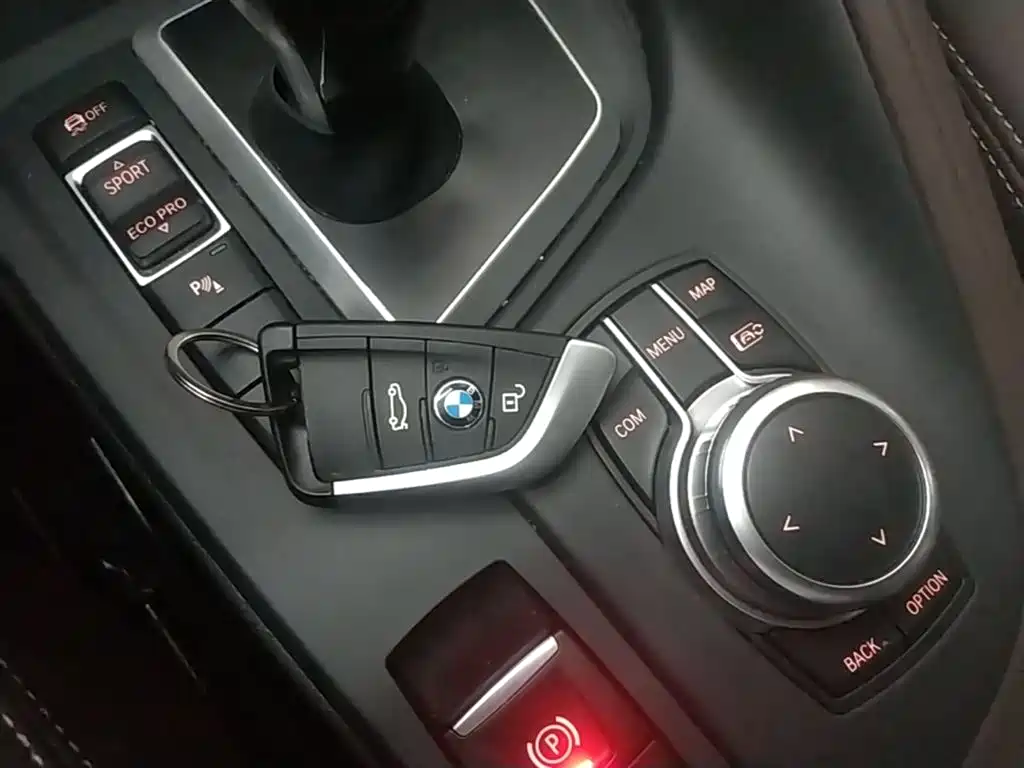 BMW X1 2022 sDrive25Li Leading фото 9