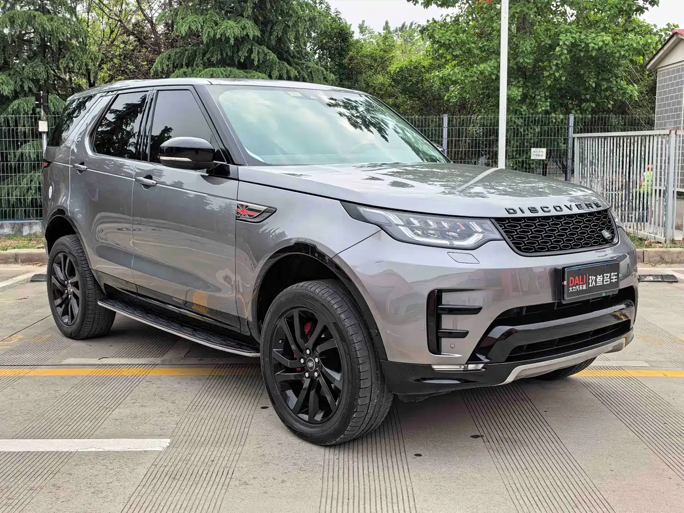 Фото 3 - Land Rover Discovery