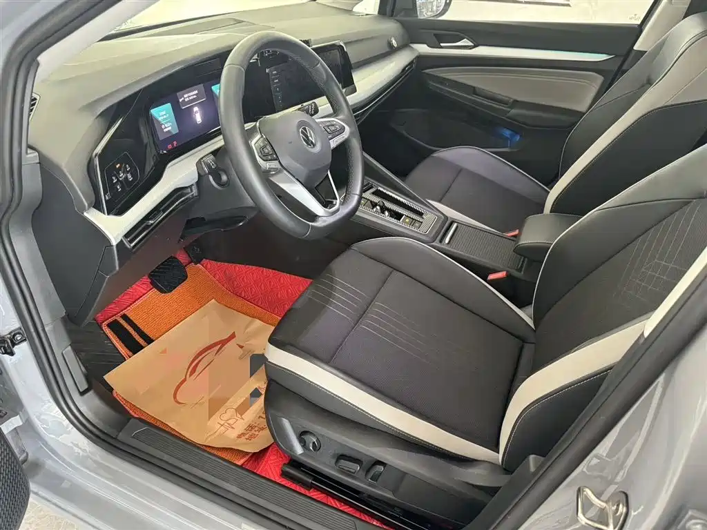 Volkswagen Golf 2023 280TSI DSG Pro фото 7