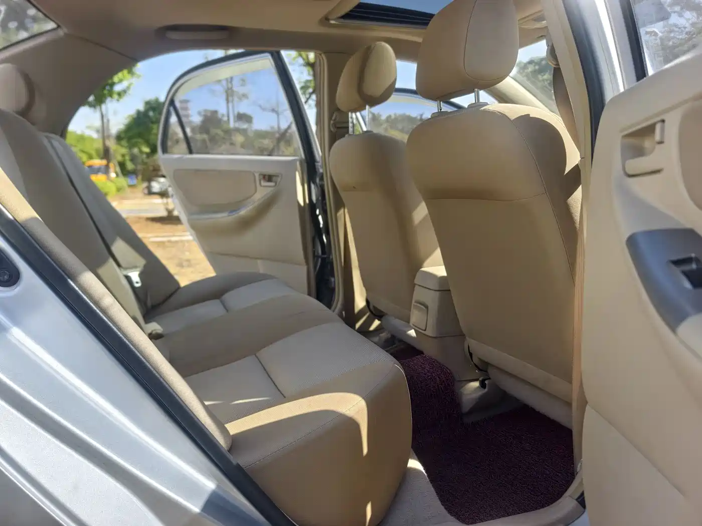 Toyota Corolla 2013 1.6L Automatic Excellence Edition фото 10