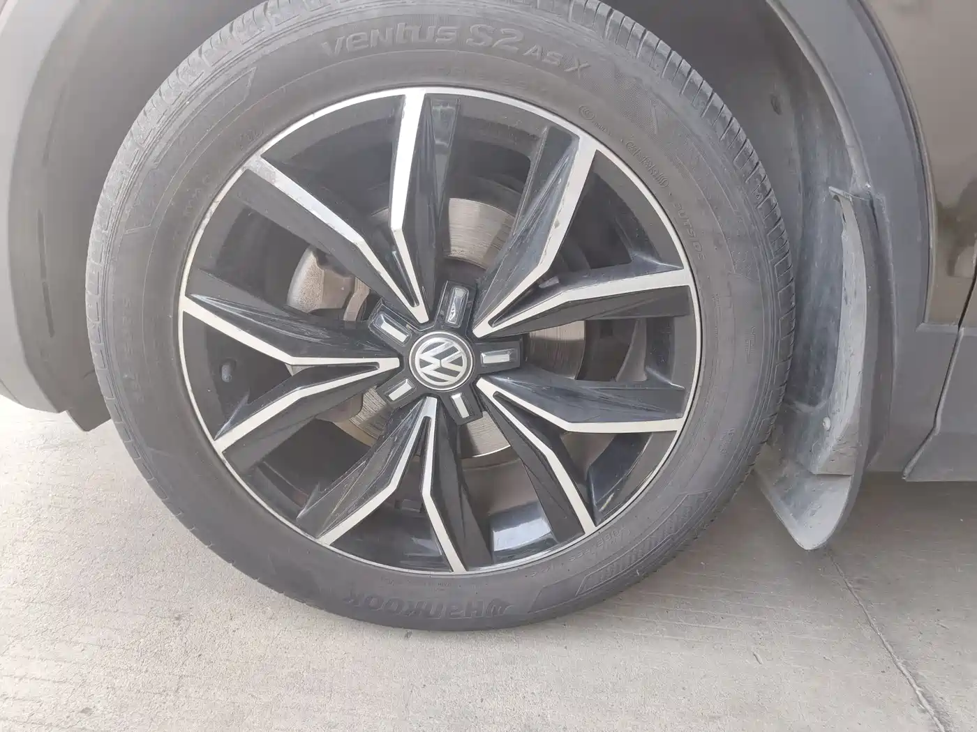 Volkswagen Tiguan L 2019 330TSI Automatic 2WD Smart Luxury Edition China VI фото 10