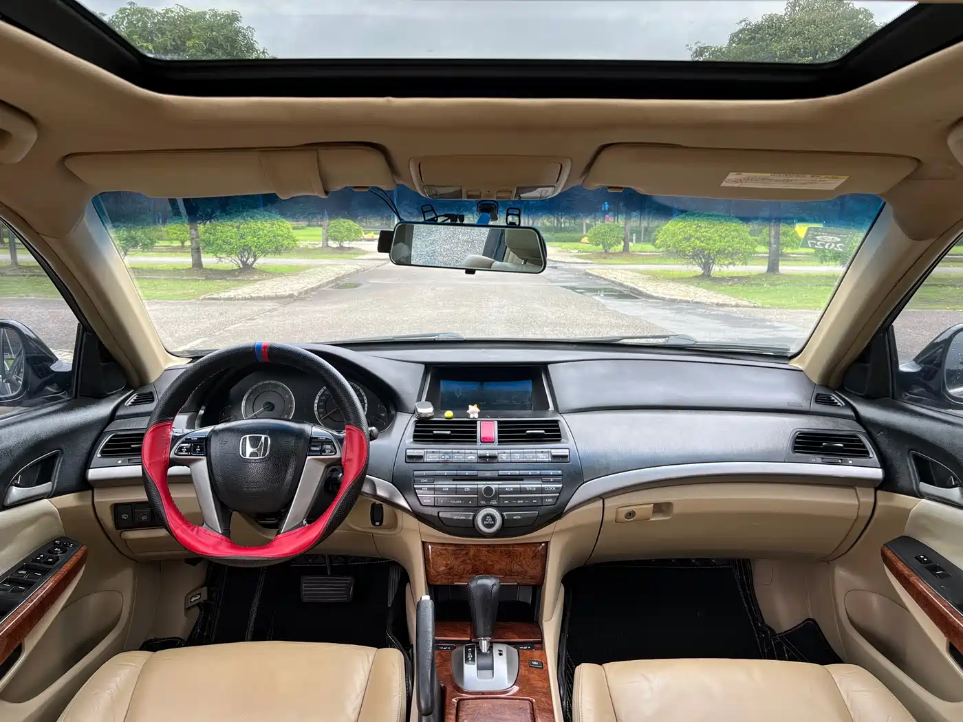 Фото 12 - Honda Accord
