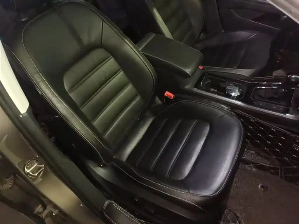 Volkswagen Passat 2017 280TSI DSG Prestige фото 25