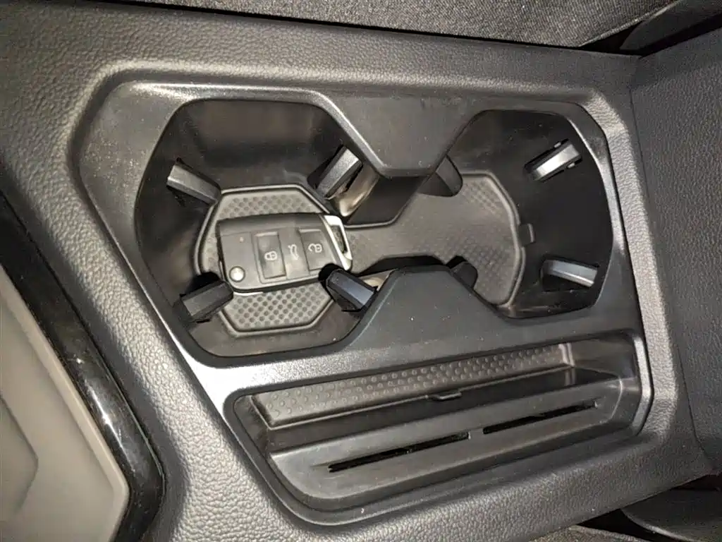 Volkswagen Tiguan L 2023 330TSI Auto 2WD R-Line Premium Edition фото 9