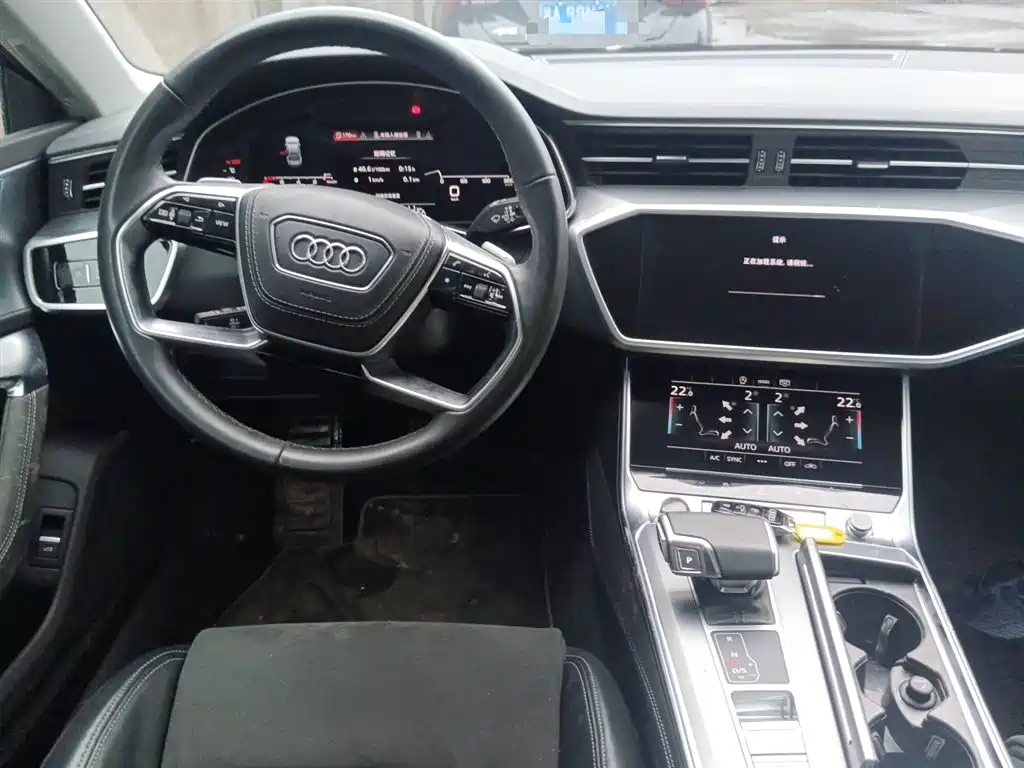 Audi A7L 2024 45 TFSI Luxury фото 11