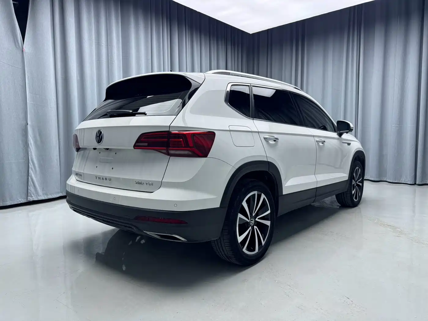 Volkswagen Tharu 2022 280TSI FWD Luxury Edition фото 20