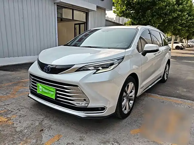 Toyota Sienna 2021 2.5L Hybrid Premium Edition