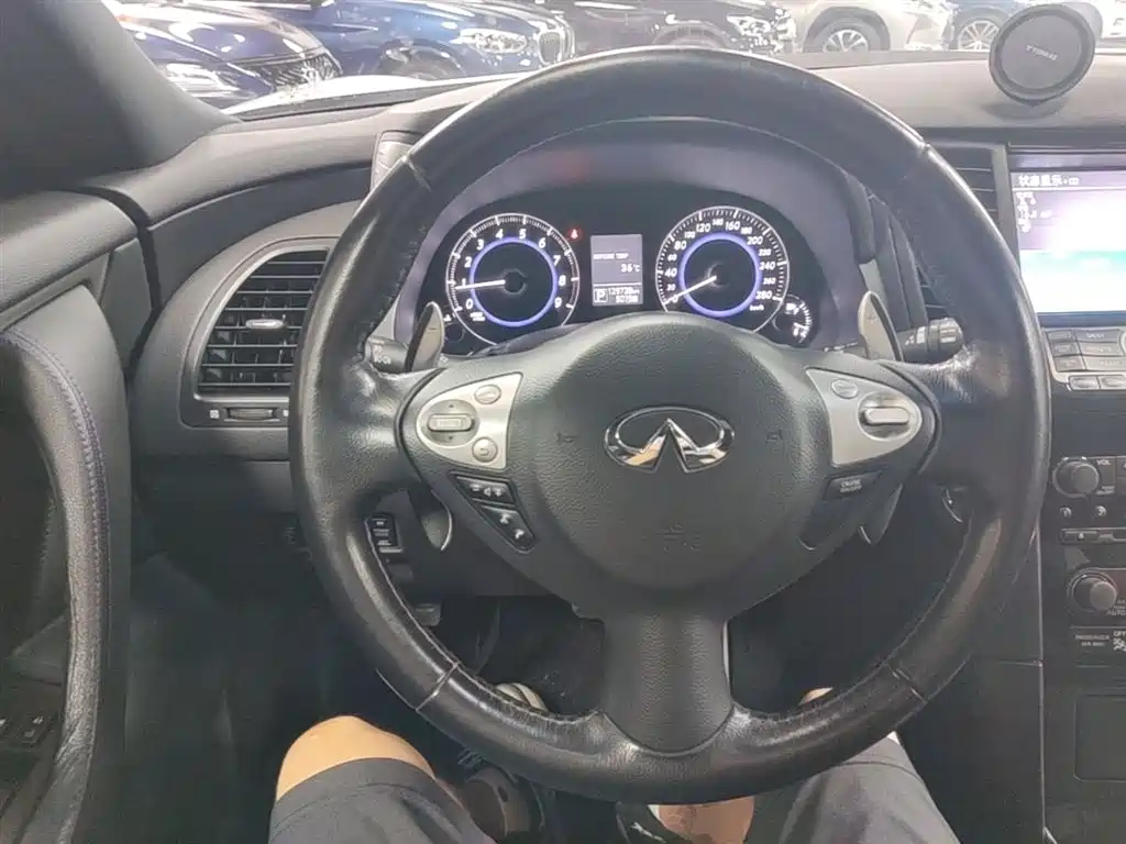 Infiniti QX70 2018 2015 Model 3.7L Shadow Edition