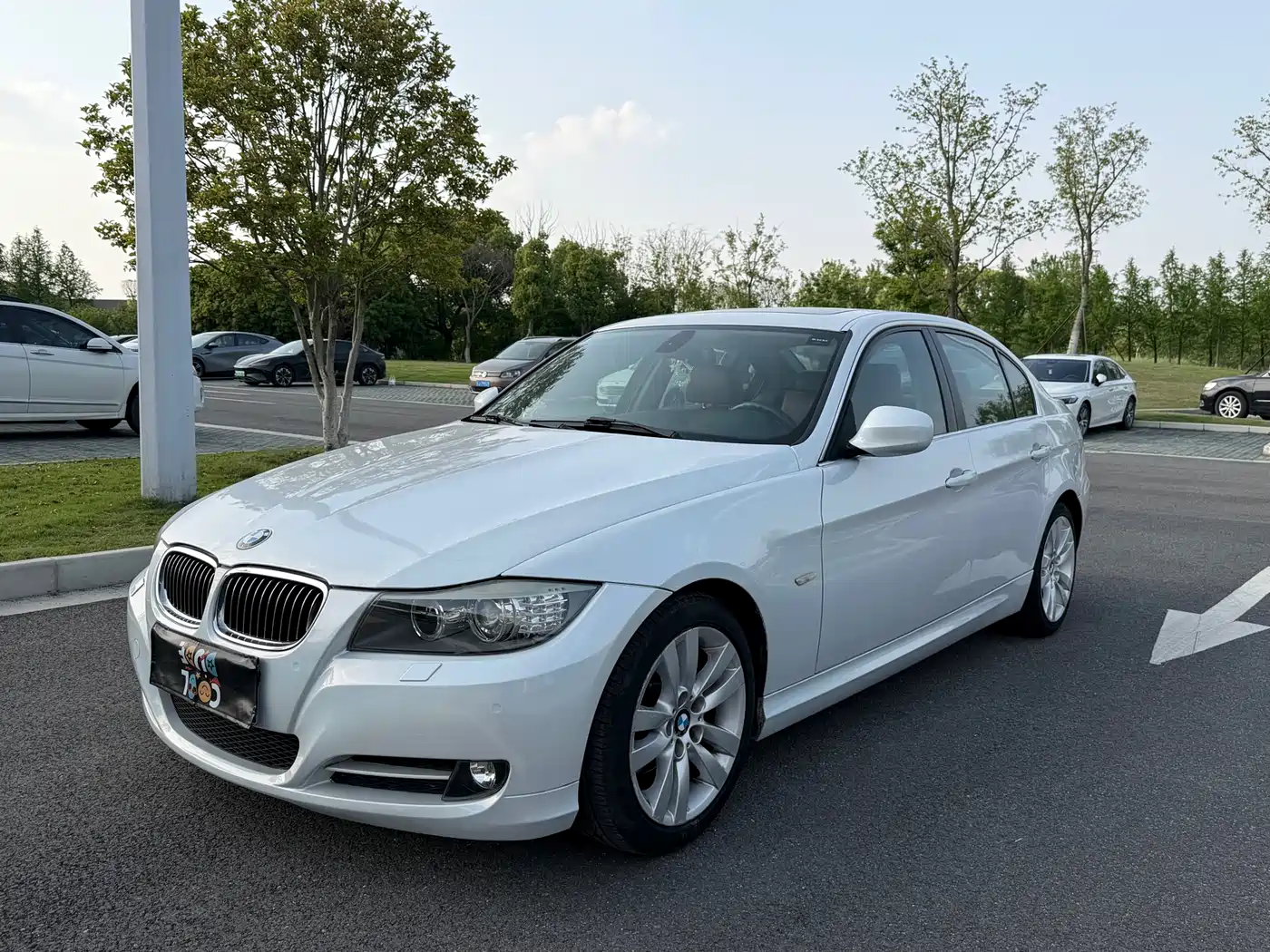 BMW 3 Series (Import) 2010 320i Luxury