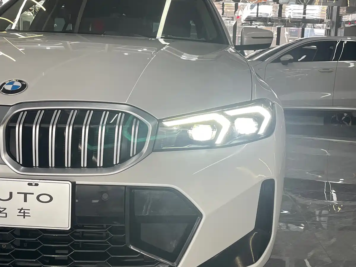 BMW 3 Series 2023 320Li M Sport Package фото 19