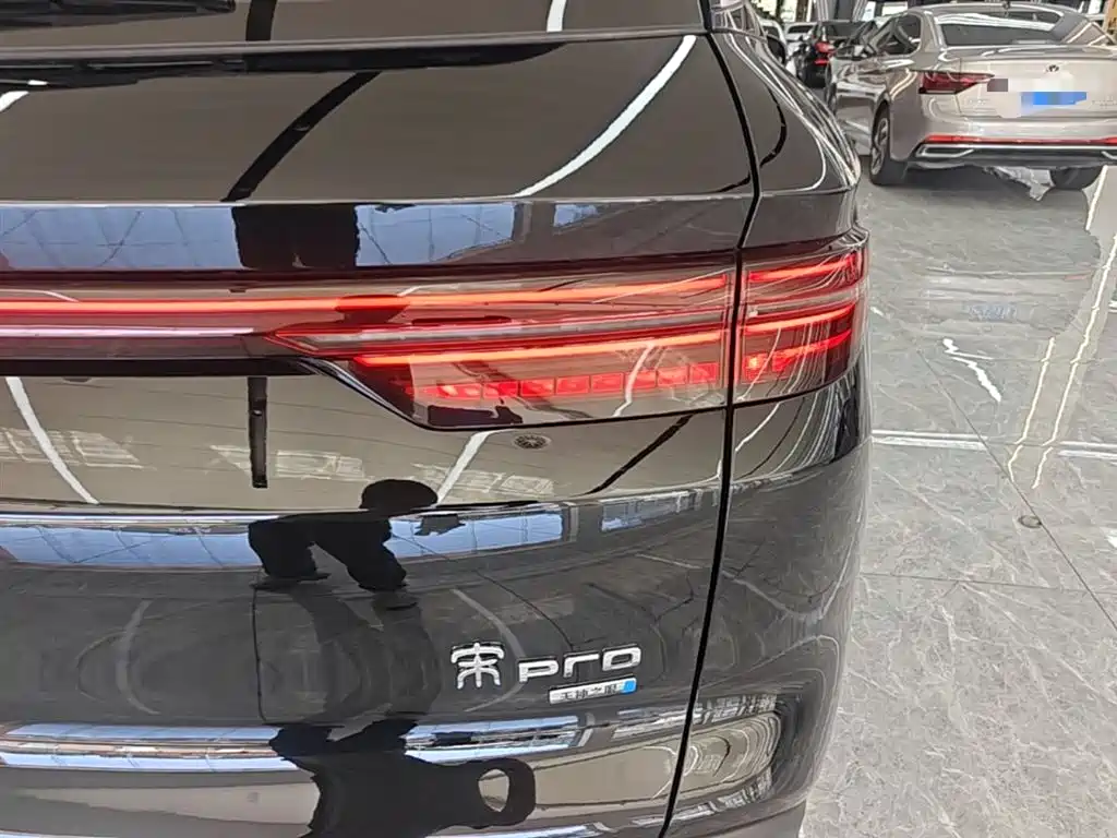 BYD Song Pro New Energy 2025 2nd Generation Smart Drive Edition DM-i 115KM Surpassing Type фото 8
