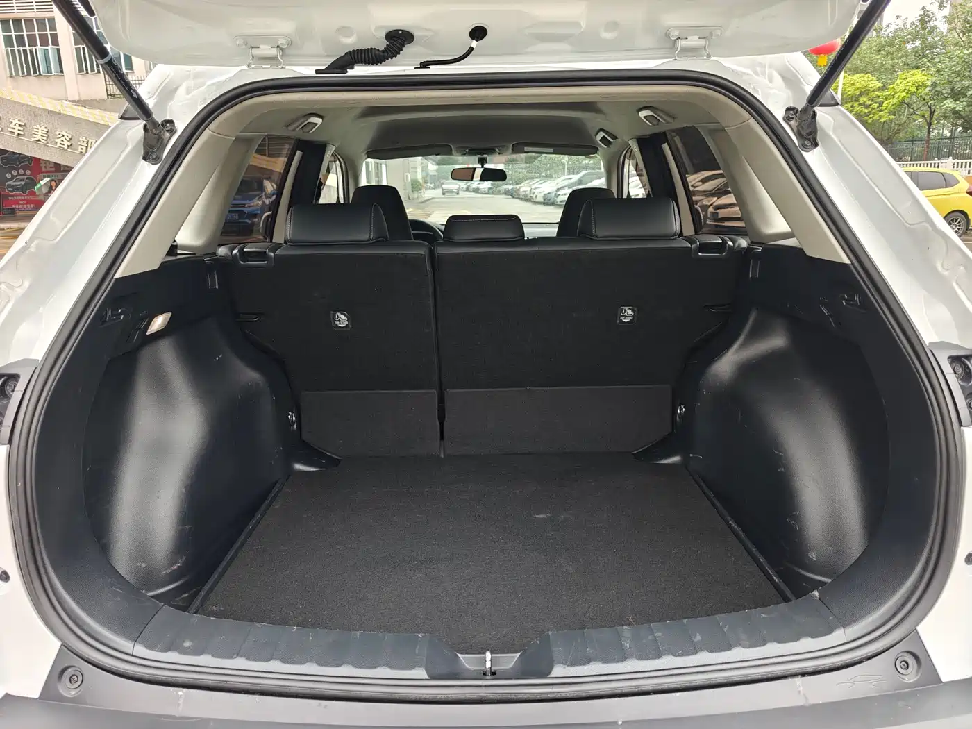 Toyota Frontlander 2024 2.0L CVT Elite Edition фото 18