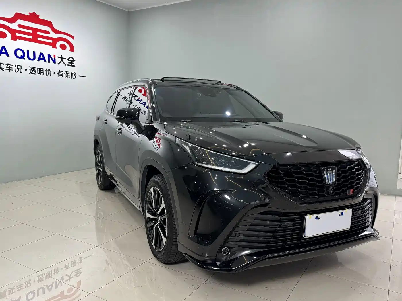 Toyota Crown Kluger 2021 2.5L HEV AWD Flagship Edition фото 3