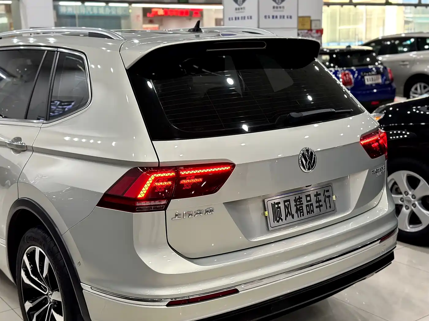 Volkswagen Tiguan L 2019 Edition 380TSI Auto 4WD R-Line Premium Flagship Version China V фото 6