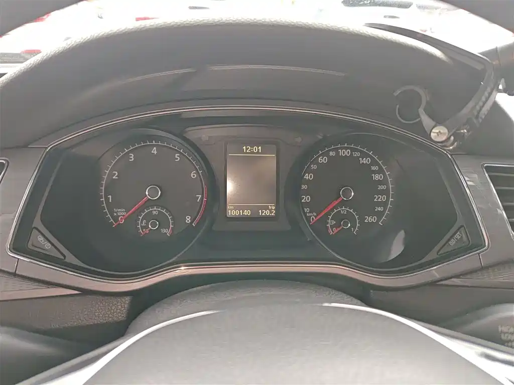 Volkswagen Passat 2016 330TSI DSG Honor Edition фото 12