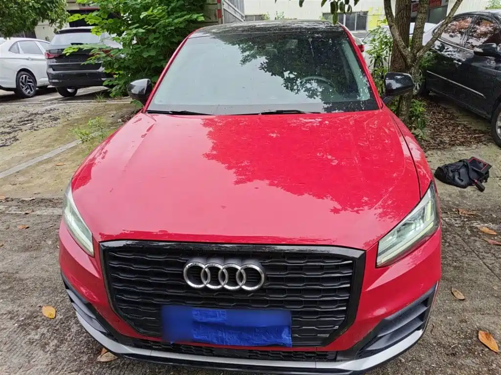 Audi Q2L 2018 35 TFSI Launch Exclusive Edition China VI фото 3