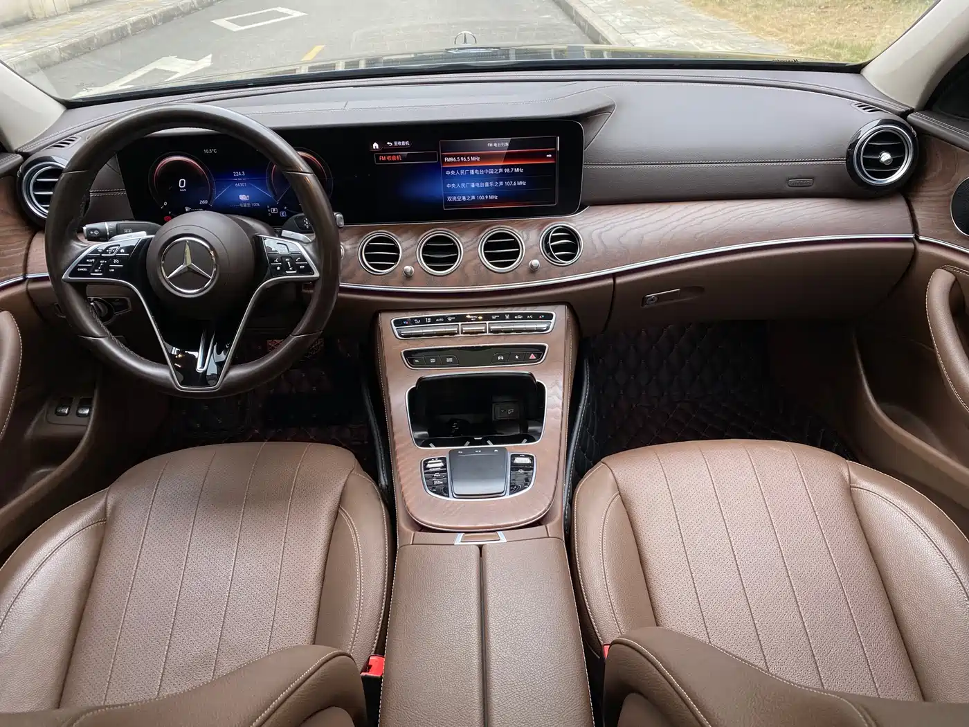 Mercedes-Benz E-Class New Energy 2022 Facelift III E 350 e L Plug-in Hybrid Sedan фото 22
