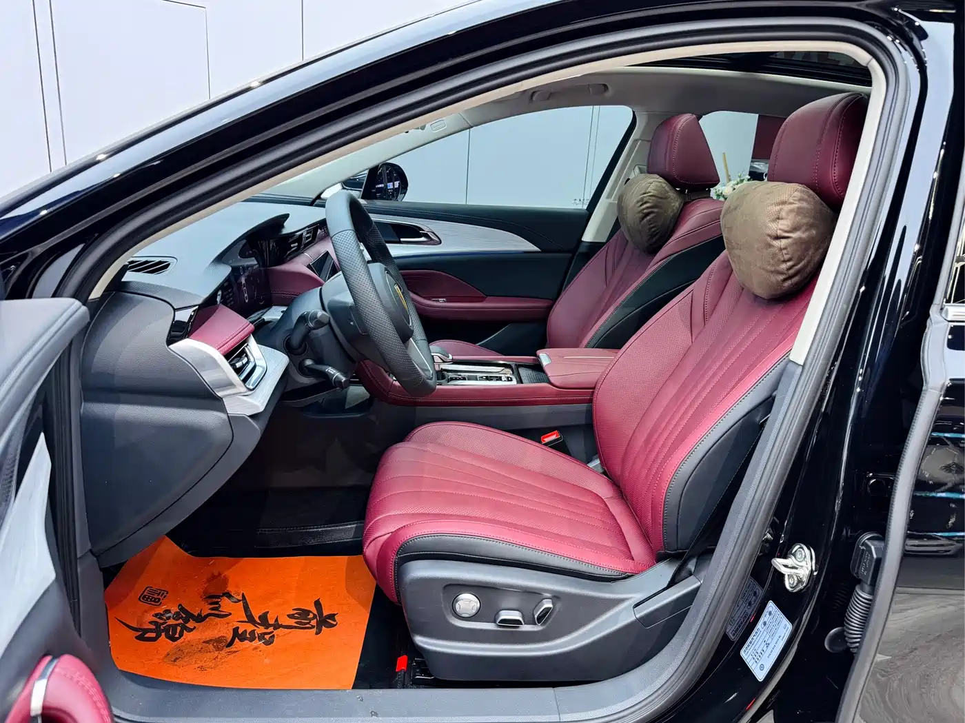 Hongqi H5 PHEV 2025 170 Super Hybrid Edition фото 17