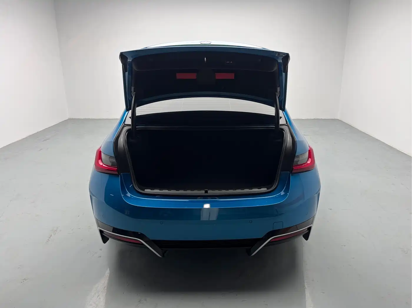 BMW i3 2022 eDrive 35 L фото 12